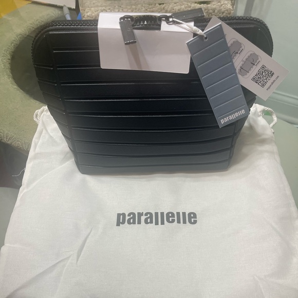 The Onyx Medium Traveller - Picture 5 of 5